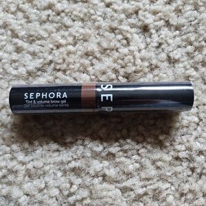 Sephora Tint & Volume Brow Gel in Auburn (NWT)